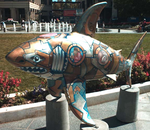 The Shark statue called CubisticRoboshark1